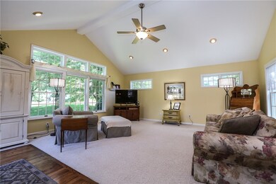 Gorgeous Cathedral Great Room