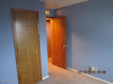 2927 Byron Center Ave SW unit B, Wyoming, MI 49519 - photo 2