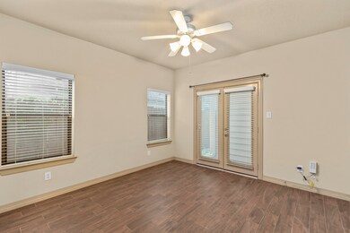 1607 Bass St unit B, Houston, TX 77007 - photo 7
