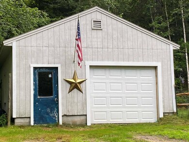 44 Alexander Ave, Newport, NH 03773 - photo 3