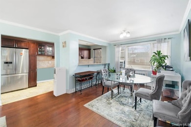 2 Soundview Ave unit 2D, White Plains, NY 10606 - photo 5