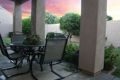 Covered patio to enjo a coffee sunrise