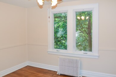 1721 Jenkinson Ct, Waukegan, IL 60085 - photo 2