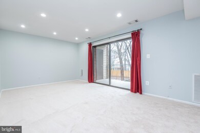 7332 Tavenner Ln unit 2-A, Alexandria, VA 22306 - photo 5