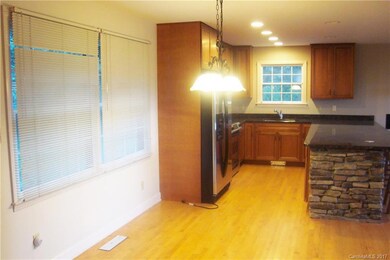 200 Cherry Oak Rd, Burnsville, NC 28714 - photo 5