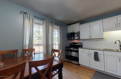 8009 Northern Spy Dr, Louisville, KY 40228 - photo 7