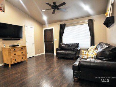 2452 Denali Dr, Burley, ID 83318 - photo 2