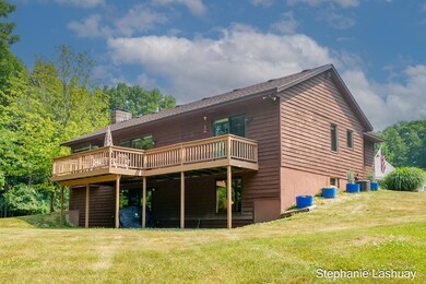 2554 Knapp St NE, Grand Rapids, MI 49505 - photo 6