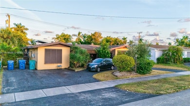 20605 NE 19th Ct, Miami, FL 33179 - photo 4