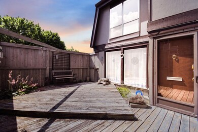 5439 Worthington Forest Place