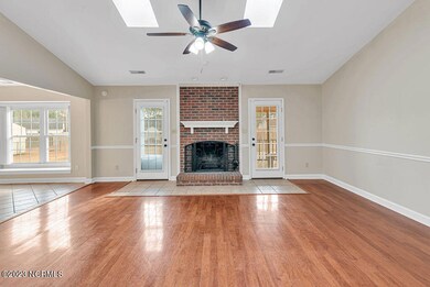 292 Huff Dr, Jacksonville, NC 28546 - photo 6