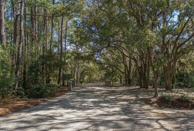 34 Old Smugglers Wharf Rd, St. Helena Island, SC 29920 - photo 7