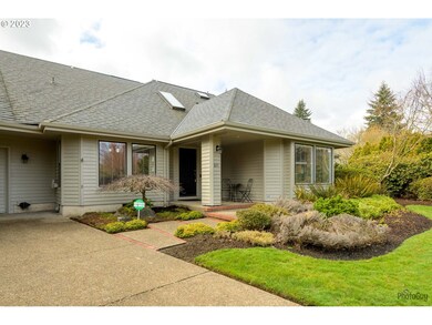 841 Fairway View Dr, Eugene, OR 97401 - photo 2