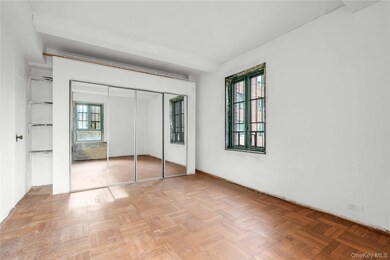 1504 Metropolitan Ave, Bronx, NY 10462 - photo 6