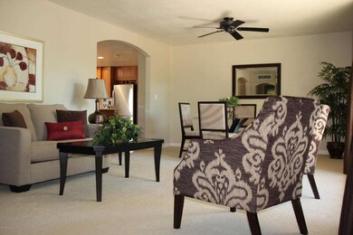 Living room/dining room