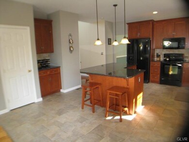 5526 Covenant Ct, Allentown, PA 18106 - photo 6