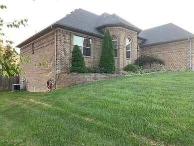 165 Hardwood Dr, Mount Washington, KY 40047 - photo 2