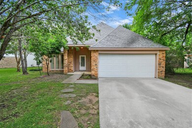 15410 Lago Villa Dr, Tomball, TX 77377 - photo 4