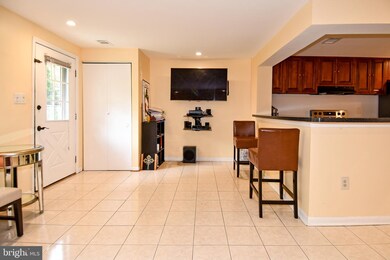 3304 Tapestry Cir, Burtonsville, MD 20866 - photo 4