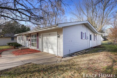 1631 Herrick Ave NE, Grand Rapids, MI 49505 - photo 2