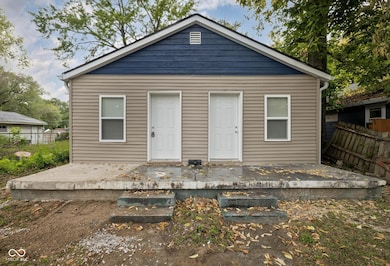 2870 Stuart St, Indianapolis, IN 46218 - photo 3