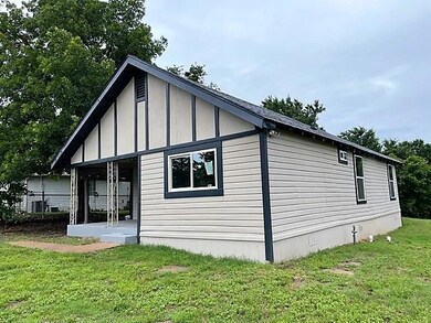 1130 S Perry Ave, Denison, TX 75020 - photo 6