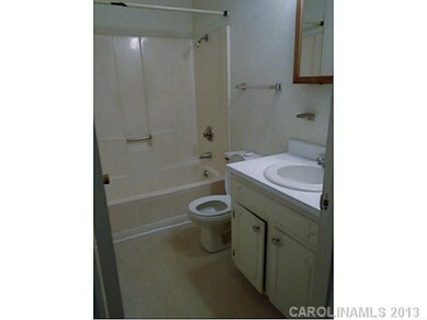 221 N Kelly St unit 1, Statesville, NC 28677 - photo 6