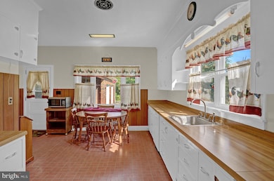 3560 Newport Rd, Newport, PA 17074 - photo 4