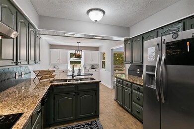 1905 Hollyhill Ln, Denton, TX 76205 - photo 6