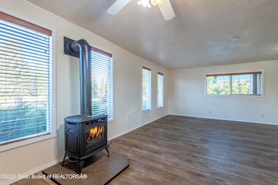 3 propane fireplace makes this room cozy