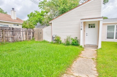 636 Carnathan Court-17