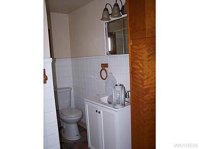 Bathroom back house, second floor