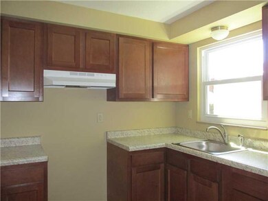 Kitchen. another view