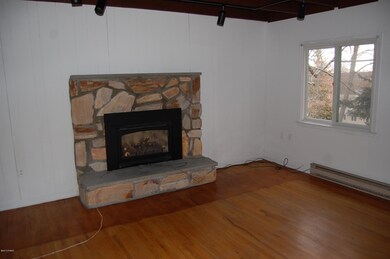 132 Lookout Dr, Hawley, PA 18428 - photo 6