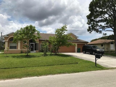 738 SE Lansdowne Ave, Port Saint Lucie, FL 34983 - photo 2