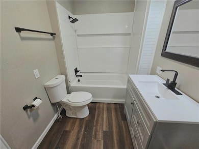 2430 Broadway Ave, Parsons, KS 67357 - photo 7