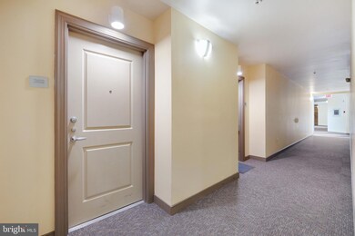 8045 Newell St unit 302, Silver Spring, MD 20910 - photo 5