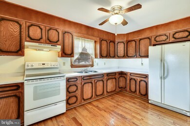 515 Tritapoe Dr, Knoxville, MD 21758 - photo 4