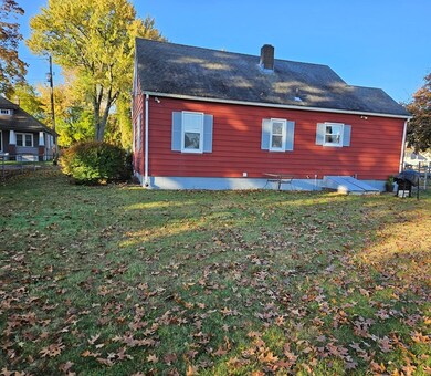 27 Stocker St, Springfield, MA 01129 - photo 3