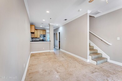 922 Porter Ave unit 204, Ocean Springs, MS 39564 - photo 4