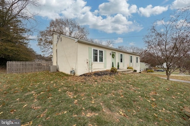 479 Douglas Dr, West Chester, PA 19380 - photo 4