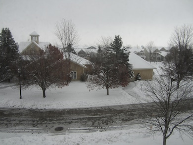 2096 Kensington Park Cir, Holland, MI 49423 - photo 2