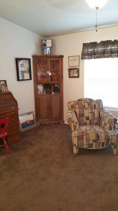 family room 3