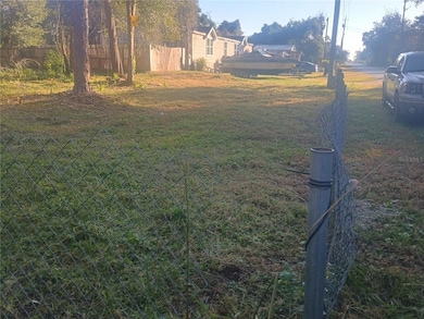 27847 Veva Ave, Lake Kathryn, FL 32767 - photo 3