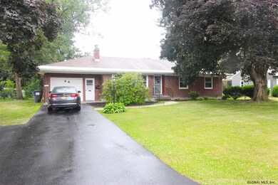 40 Jennifer Rd, Schenectady, NY 12302 - photo 2