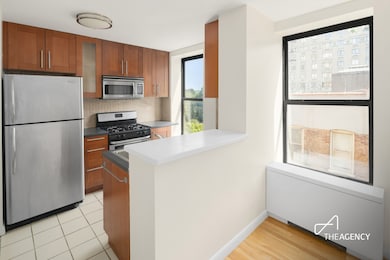 317 W 95th St unit 5D, New York, NY 10025 - photo 3