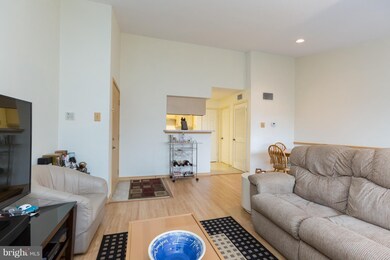 1534 Lincoln Way unit 302, McLean, VA 22102 - photo 2