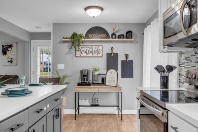 105 Doris St, Manchester, NH 03103 - photo 4