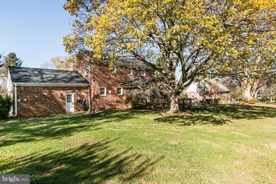 17817 Howe Dr, Olney, MD 20832 - photo 3