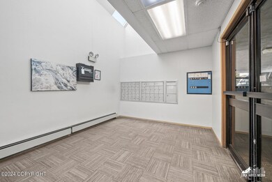 06-201BARROWST#207_ZHM_06
